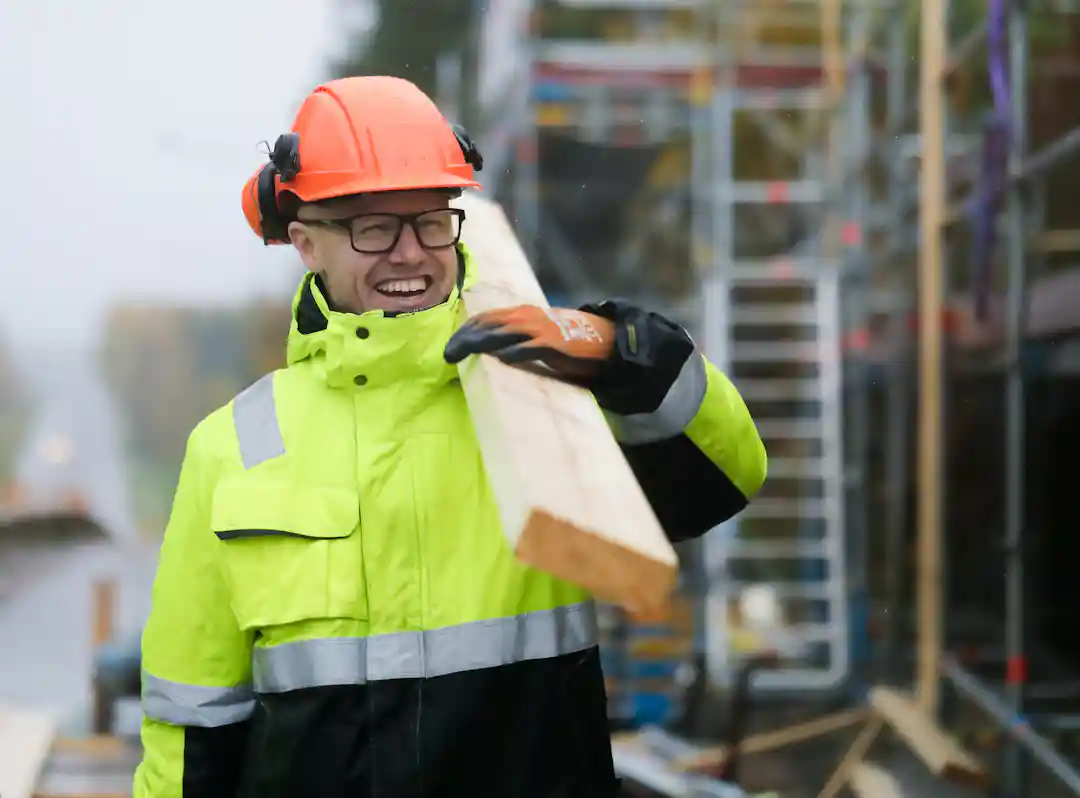 Glad vägarbetare